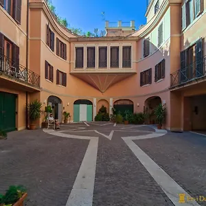 https://trevi-ducal-palace.it-romehotels.com